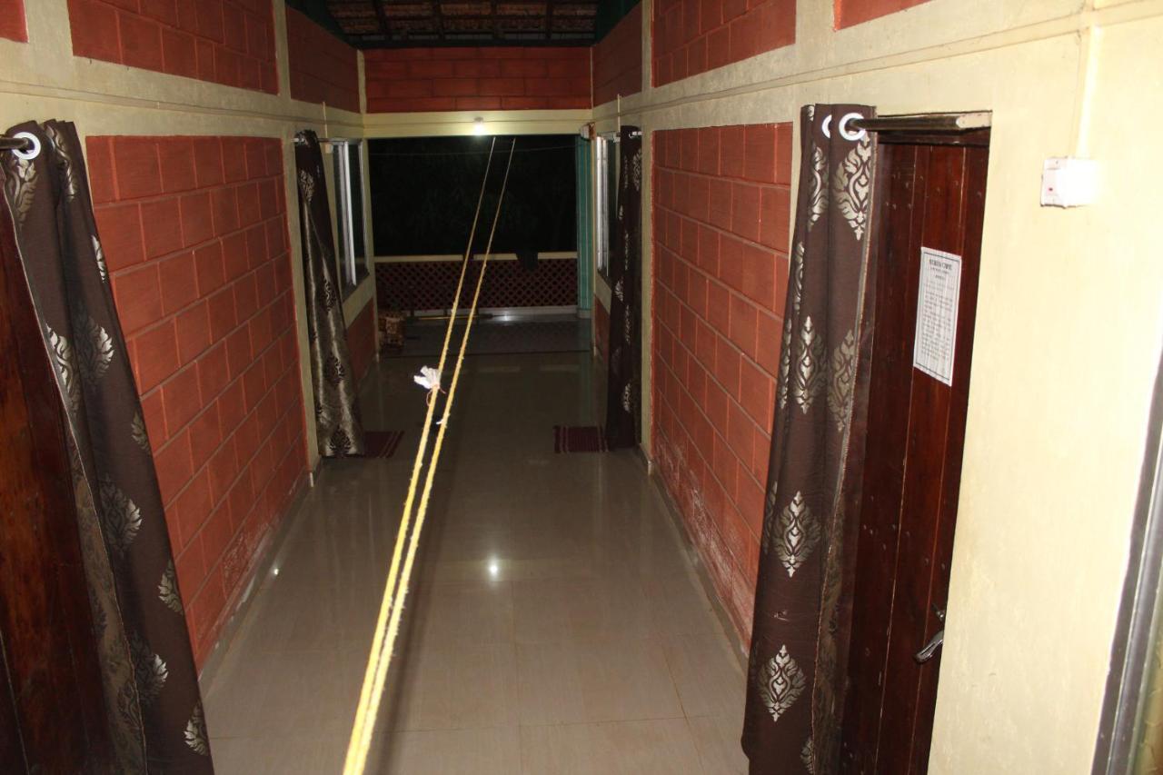 Surya Guest House Gokarna  Extérieur photo
