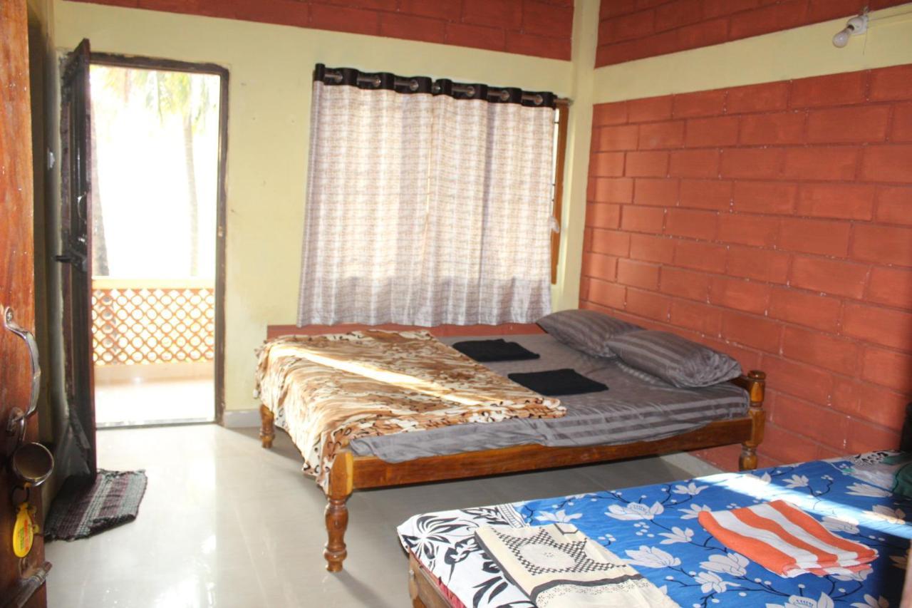 Surya Guest House Gokarna  Extérieur photo